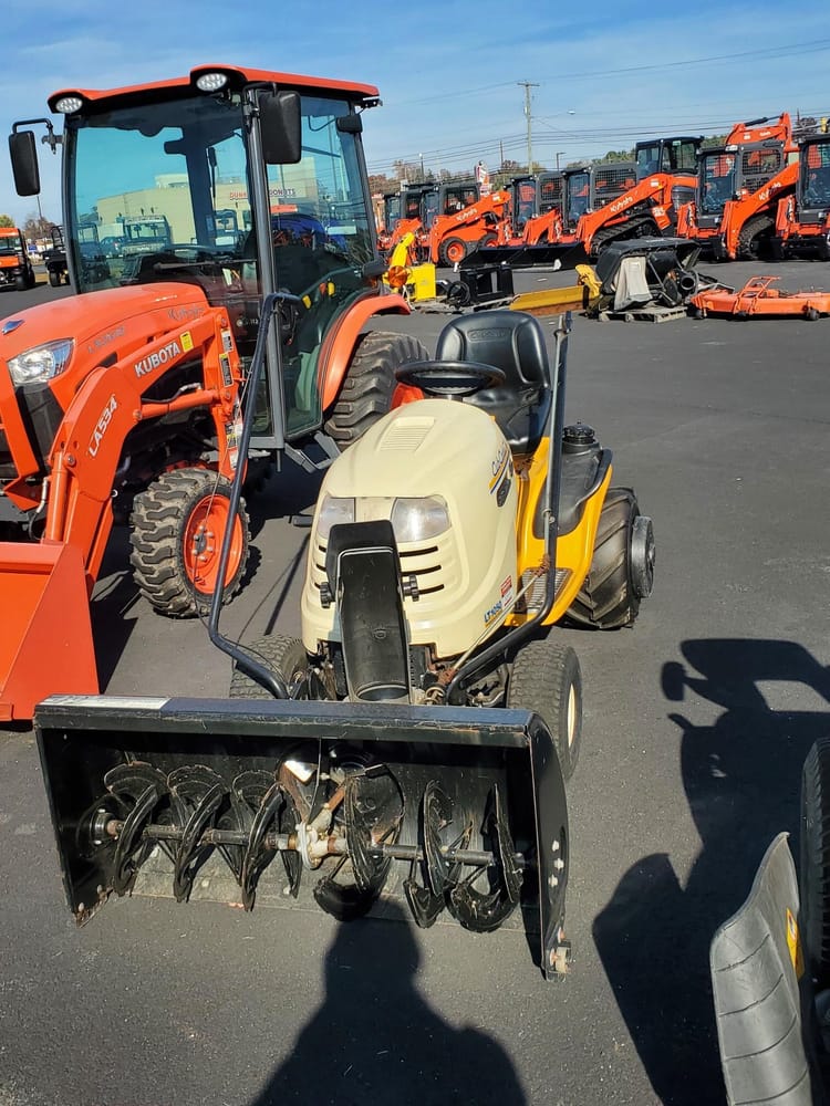 CUB CADET LT1050